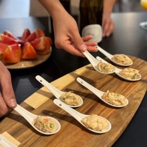 Welcome to Valencia: Tapas & Drinks Tasting Experience with Locals
