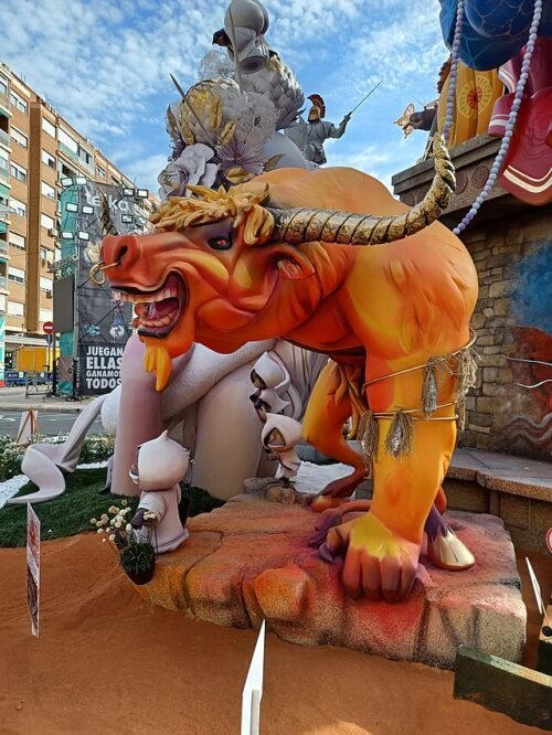 FALLAS like a local: Stories, bites & Festive Atmosphere
